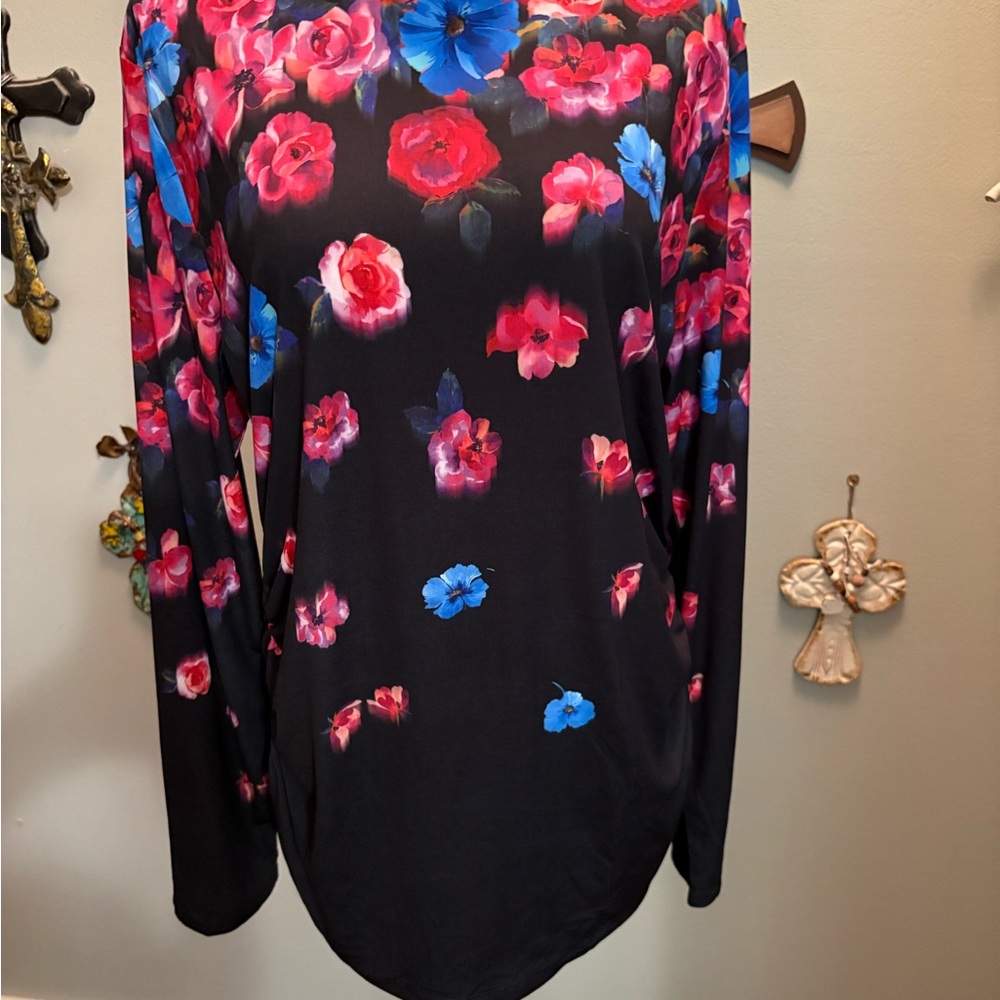 Boston Proper Floral Black and Pink Women's Top